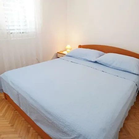 Ive Apartmán Tisno
